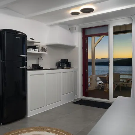 Peter's Sea And Sαnd * Adamantas (Milos)