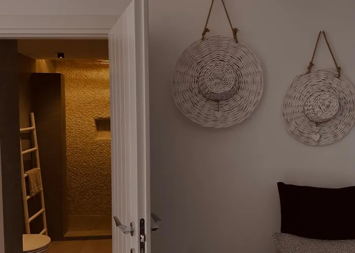 Peter's Sea And Sαnd * Adamantas (Milos)